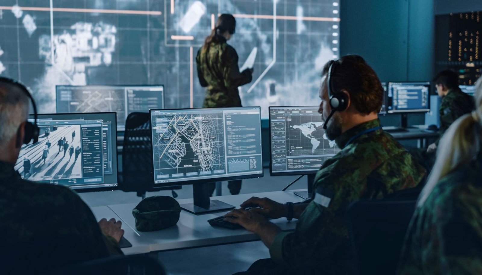 من العيون إلى العقول: كيف تعيد نماذج الذكاء الاصطناعي تشكيل قواعد الحرب